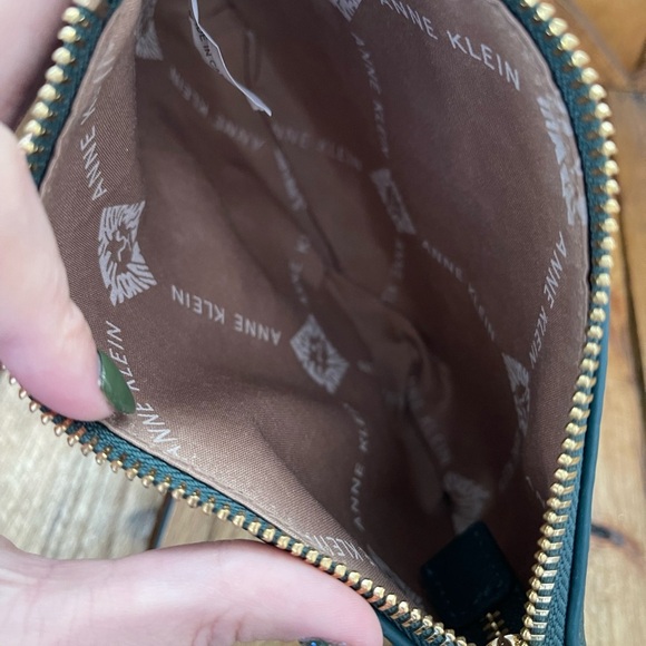 Anne Klein Leather Green Pebble Wristlet with Beige Interior - Picture 3 of 5